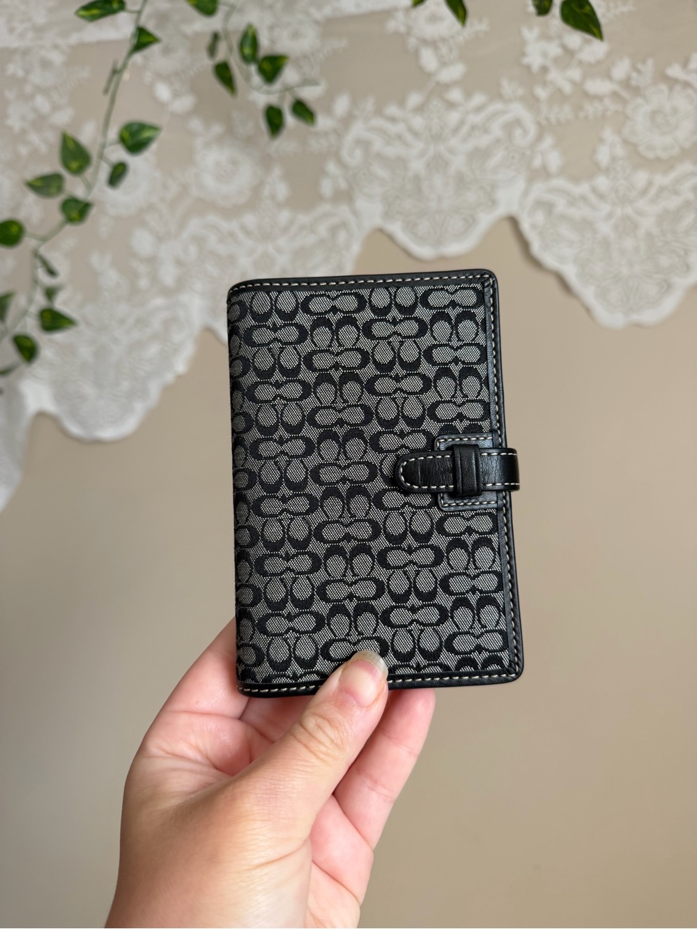 Coach Premium Black Patterned Card Holder Wallet Journal